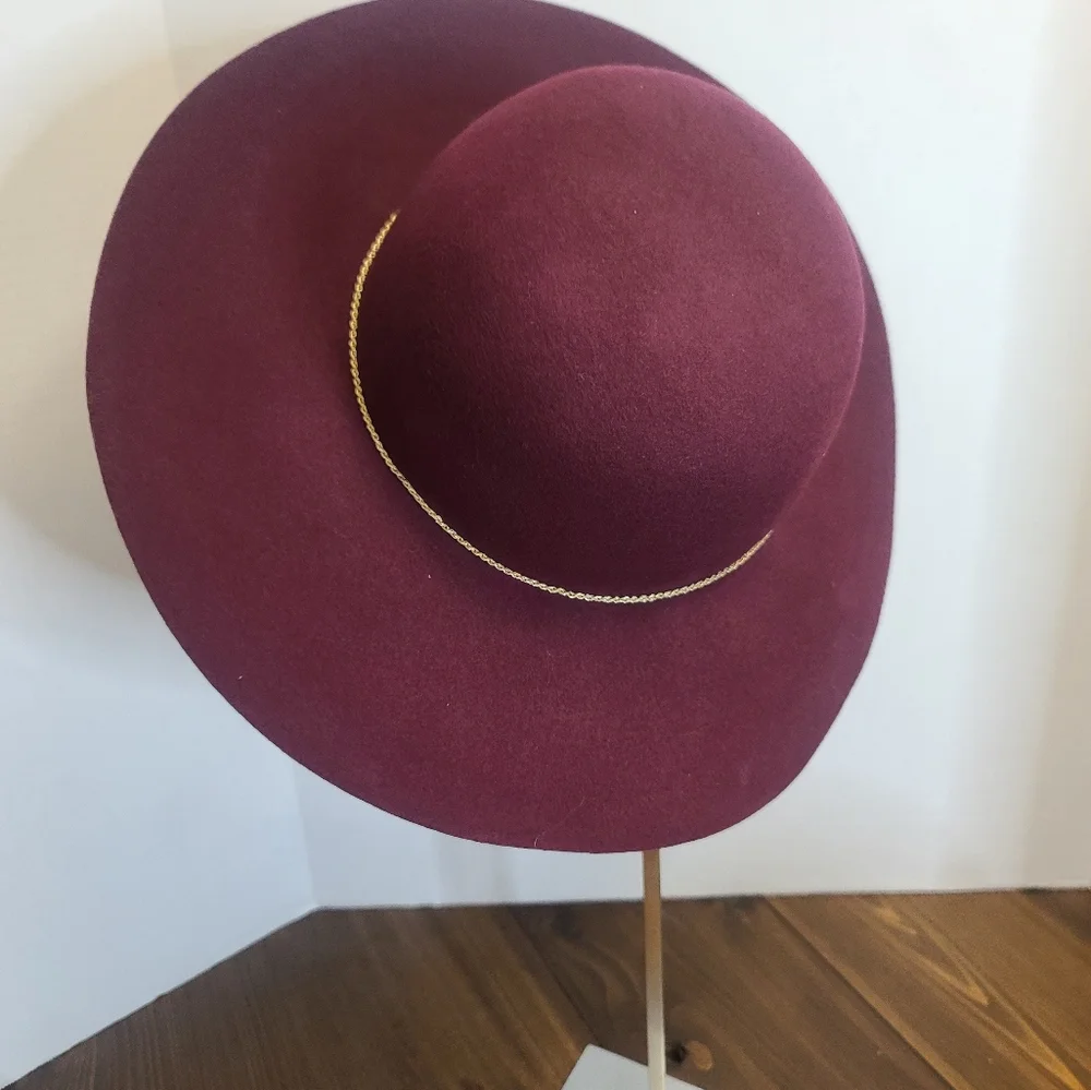 Wide Brim Burgundy Wool Felt Hat with Gold Accent